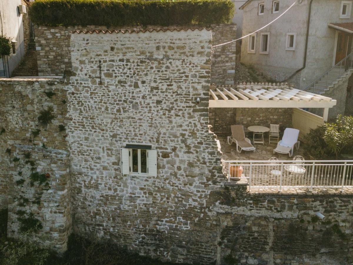 Adora * Motovun