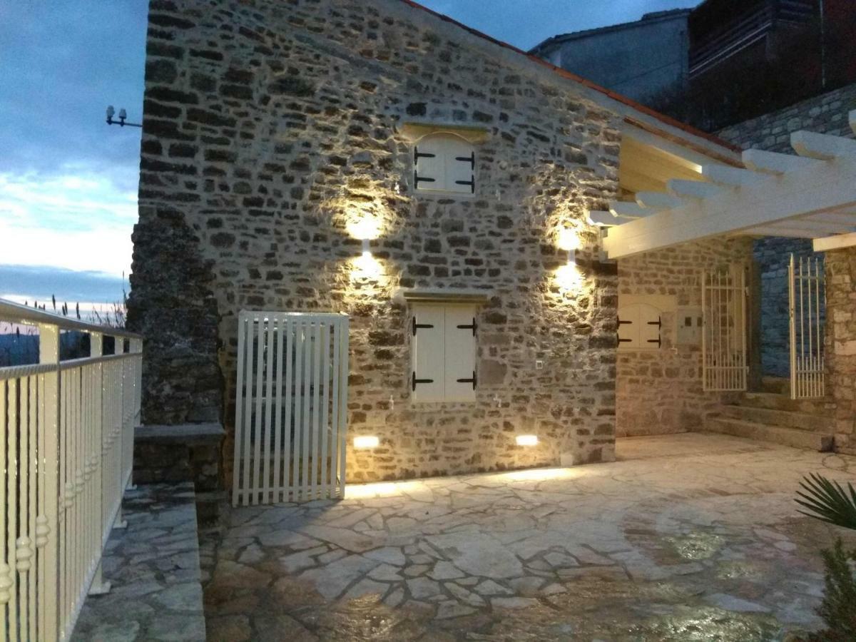 Adora Villa *
